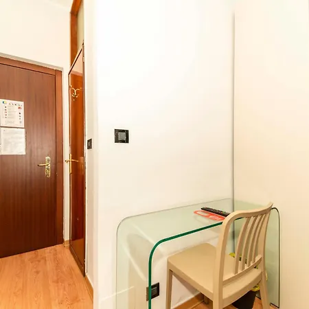 Hotel Cristallo 3*