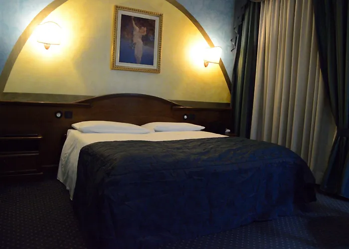 Hotel Cristallo 3*