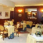 Cristallo Отель 3*