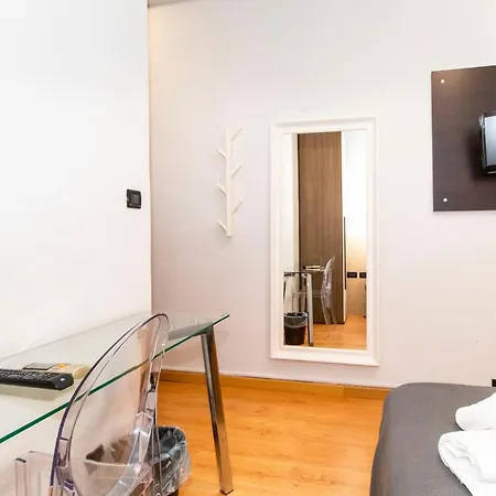 Hotel Cristallo 3*
